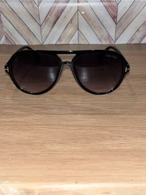 Tom Ford Black Sunglasses Gradient Purple Lenses with tom ford case